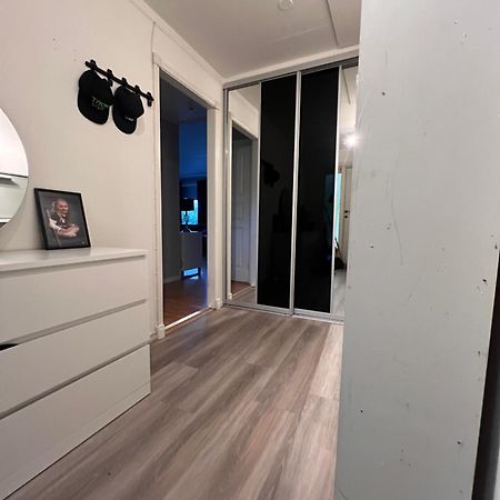 Luftig Og Sentral Leilighet I Tromsdalen Tromsø Eksteriør billede