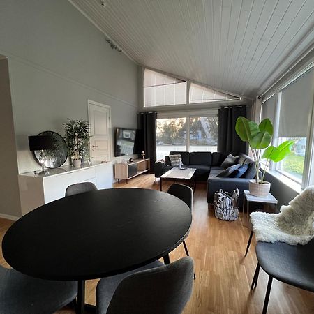 Luftig Og Sentral Leilighet I Tromsdalen Tromsø Eksteriør billede